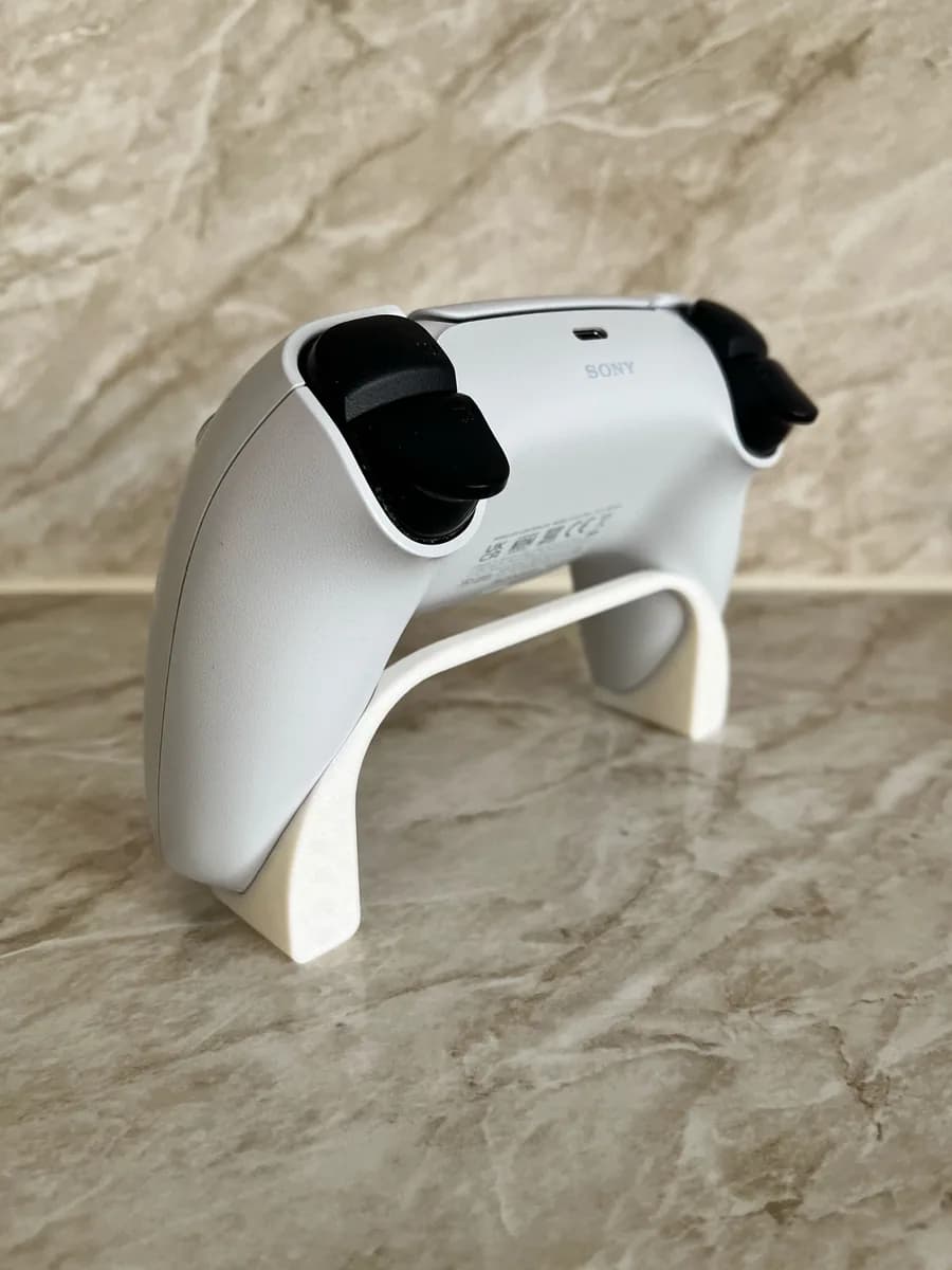 Hasil cetak Invisible PS5 Controller Holder Minimalist oleh Doden