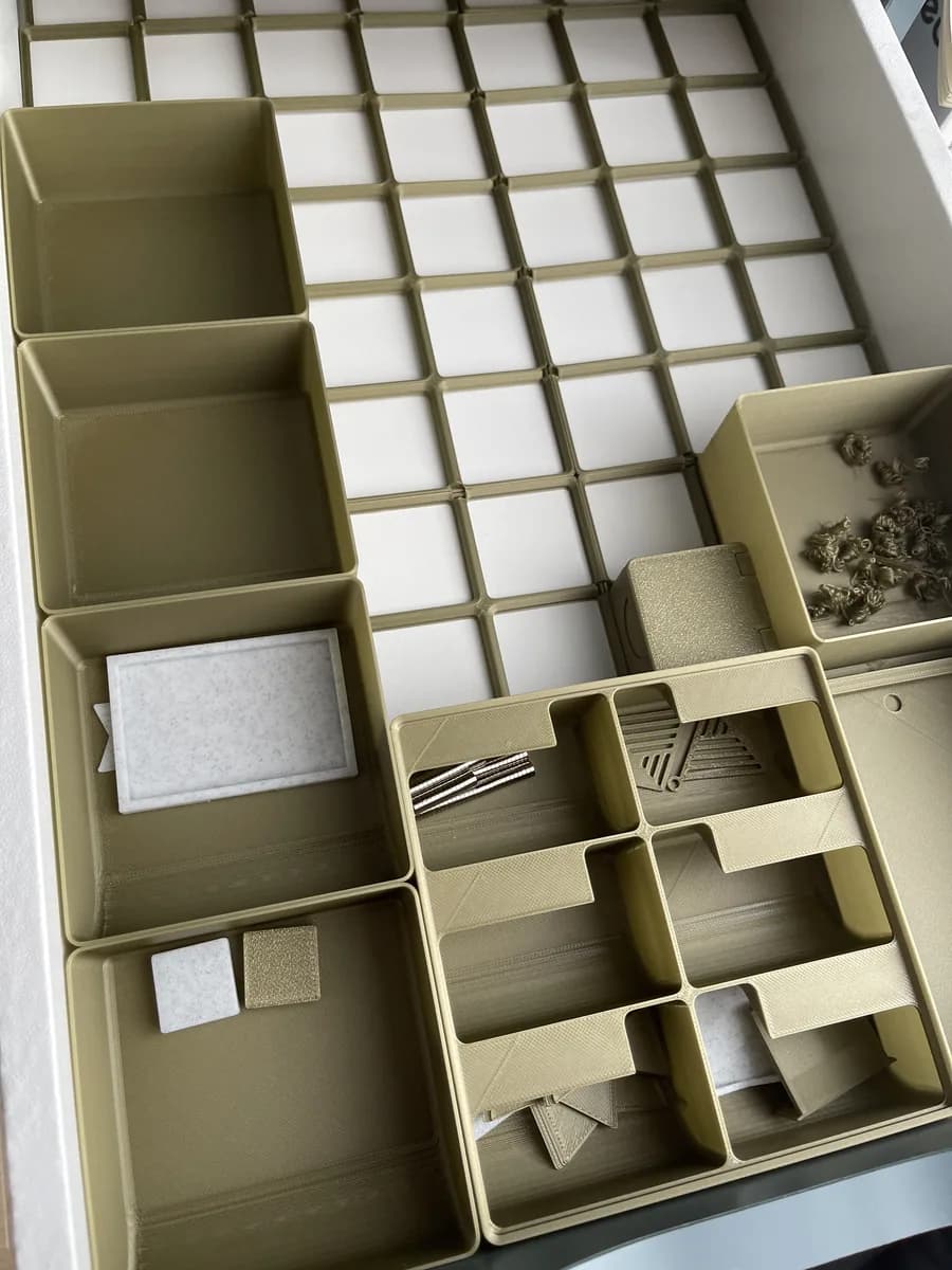 Hasil cetak Slim Gridfinity Base for Ikea Alex Drawer oleh guixe