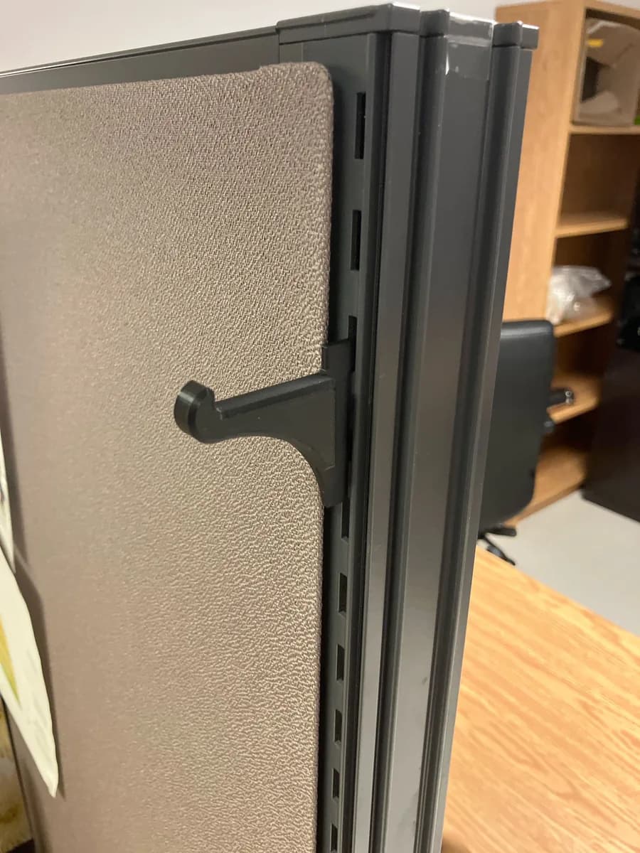 Hasil cetak Cubicle Wall Hook oleh Djarvah