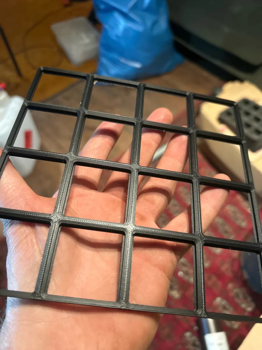 Hasil cetak Gridfinity Parametric Base Plate oleh void_assault