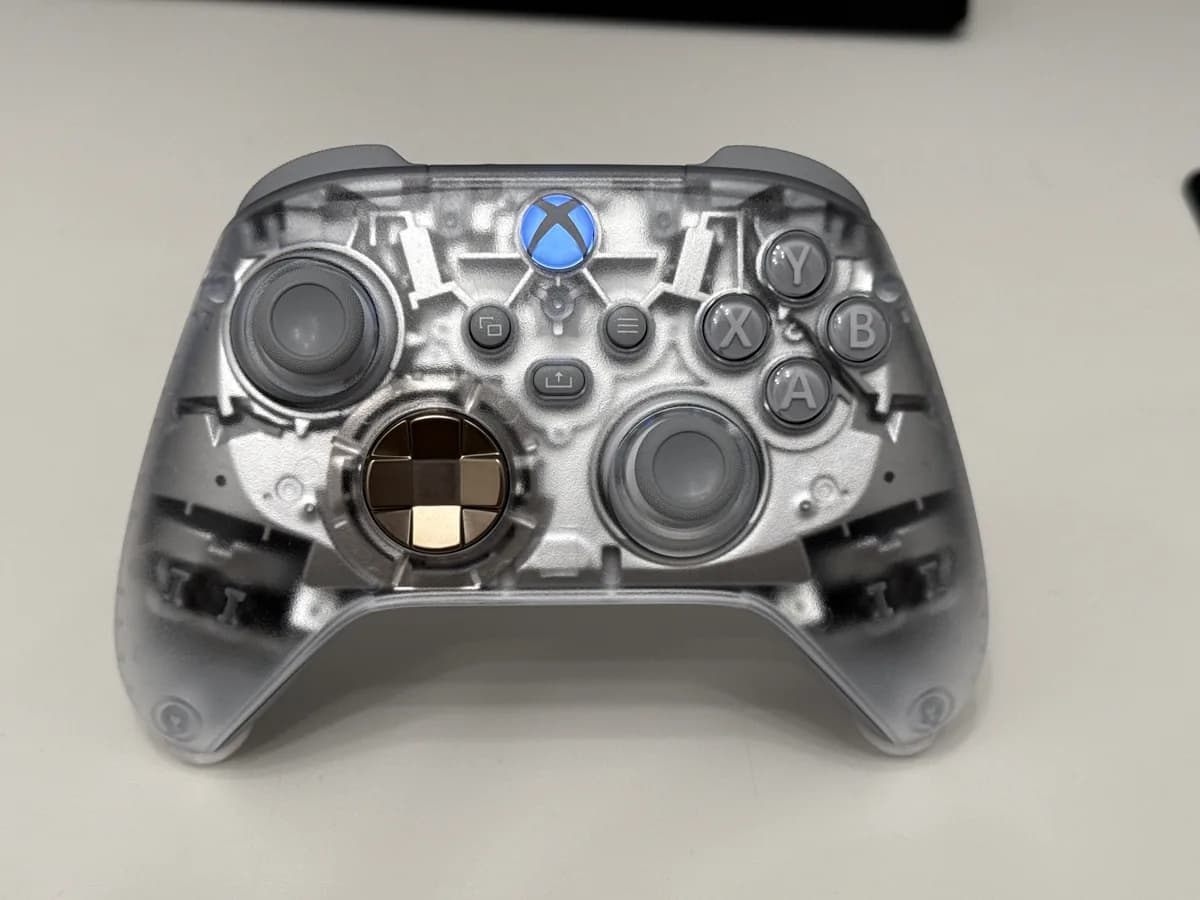 Hasil cetak Xbox Invisible Stand / Holder Controller ORIGINAL oleh LayeredLava