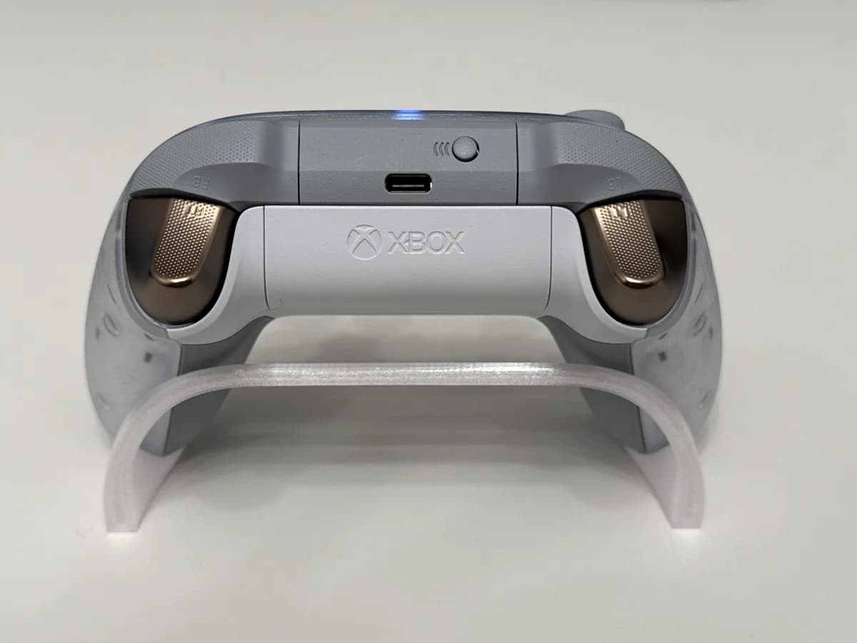 Hasil cetak Xbox Invisible Stand / Holder Controller ORIGINAL oleh LayeredLava