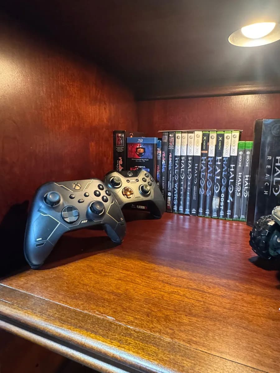 Hasil cetak Xbox Invisible Stand / Holder Controller ORIGINAL oleh TrueAmerican